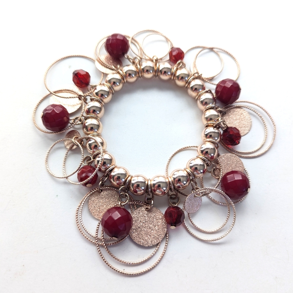 Trendy Gold Tone ChaCha Dangle Open Circle Red Faceted Beaded Stretch Bracelet